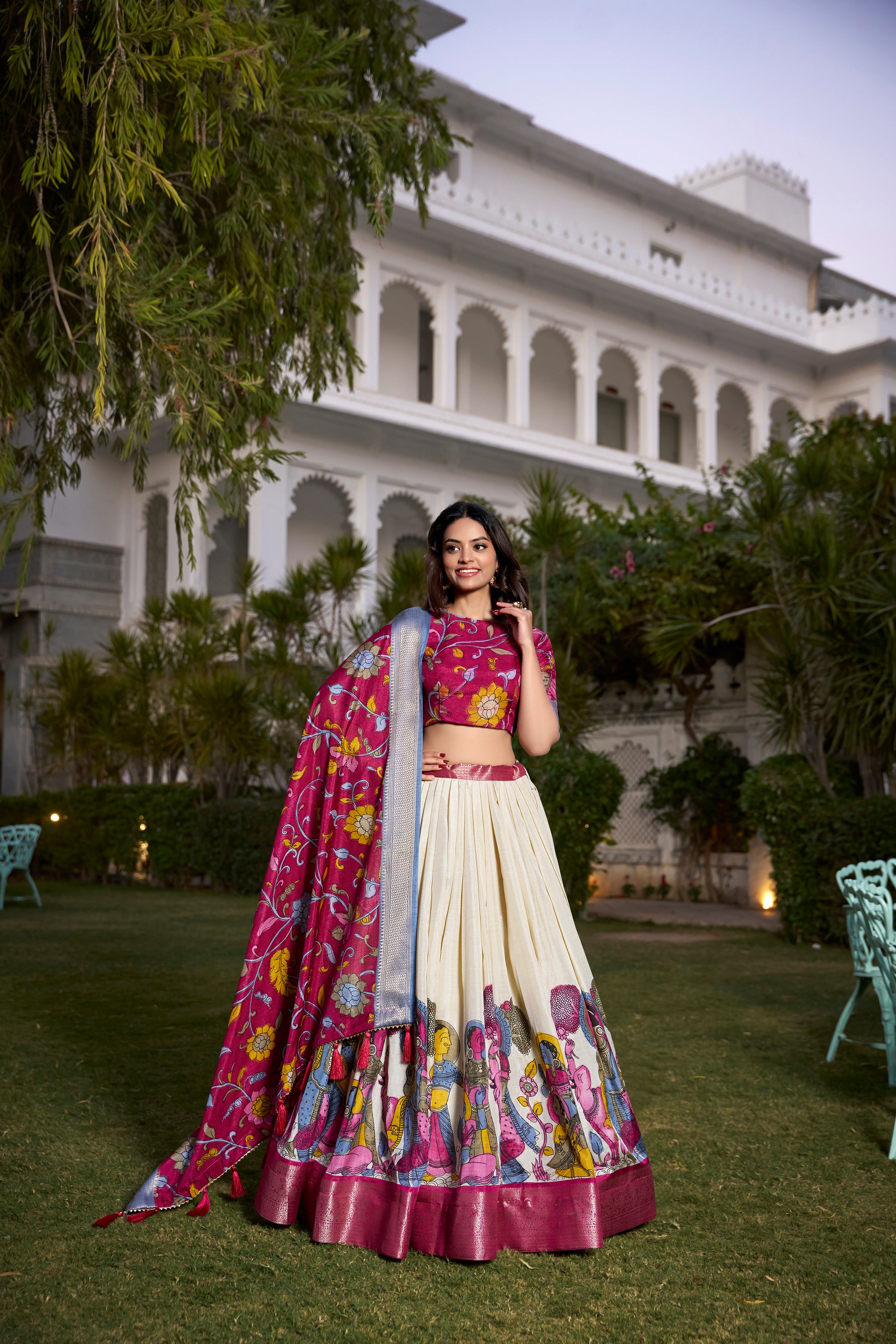 ✨ Festive Special Tussar Silk Lehenga ✨  Perfectly Blended for a Charming Look 💃
