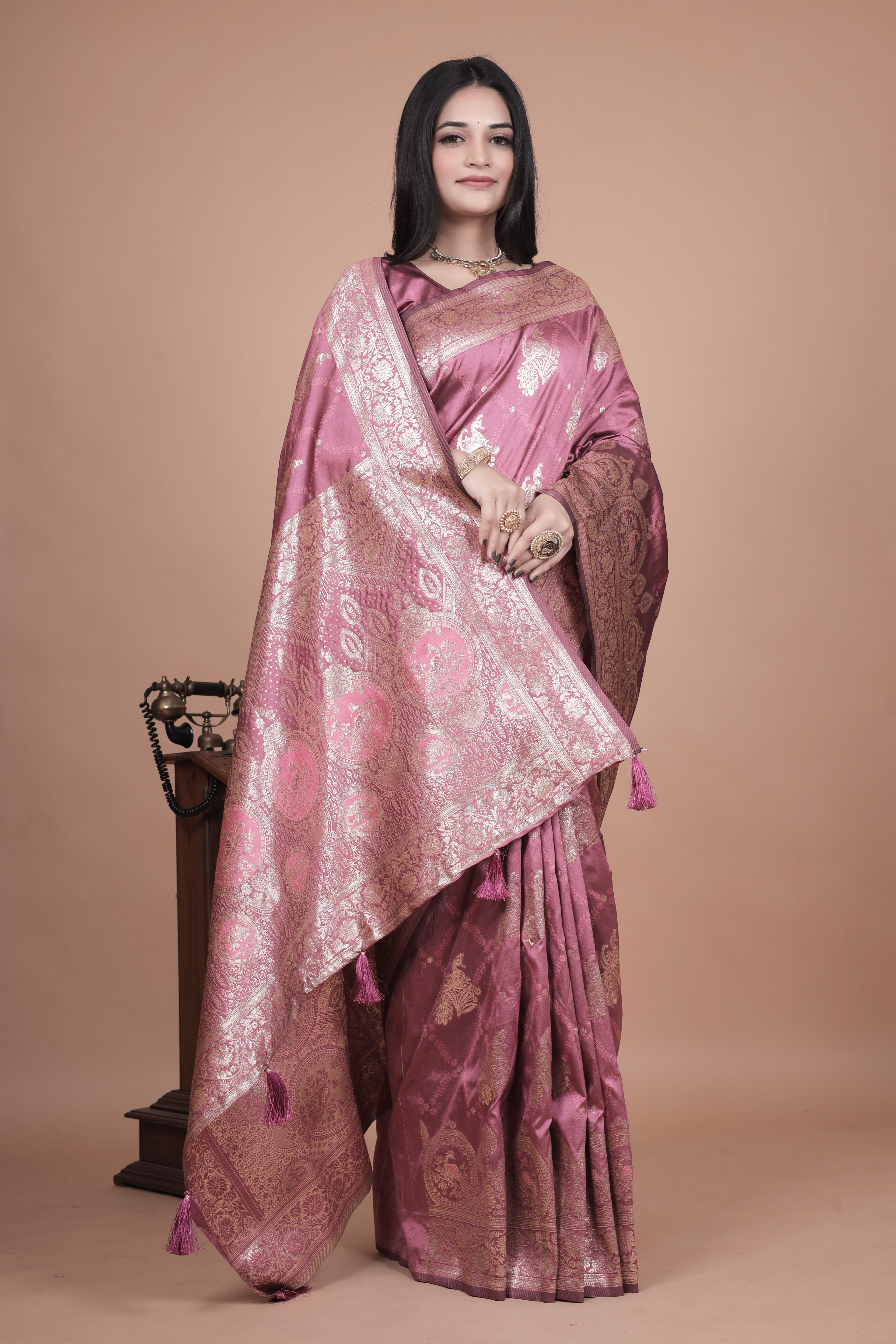 Banarasi Silk Saree with Intricate Silver Zari Weave with 4 color option  ✨🌸