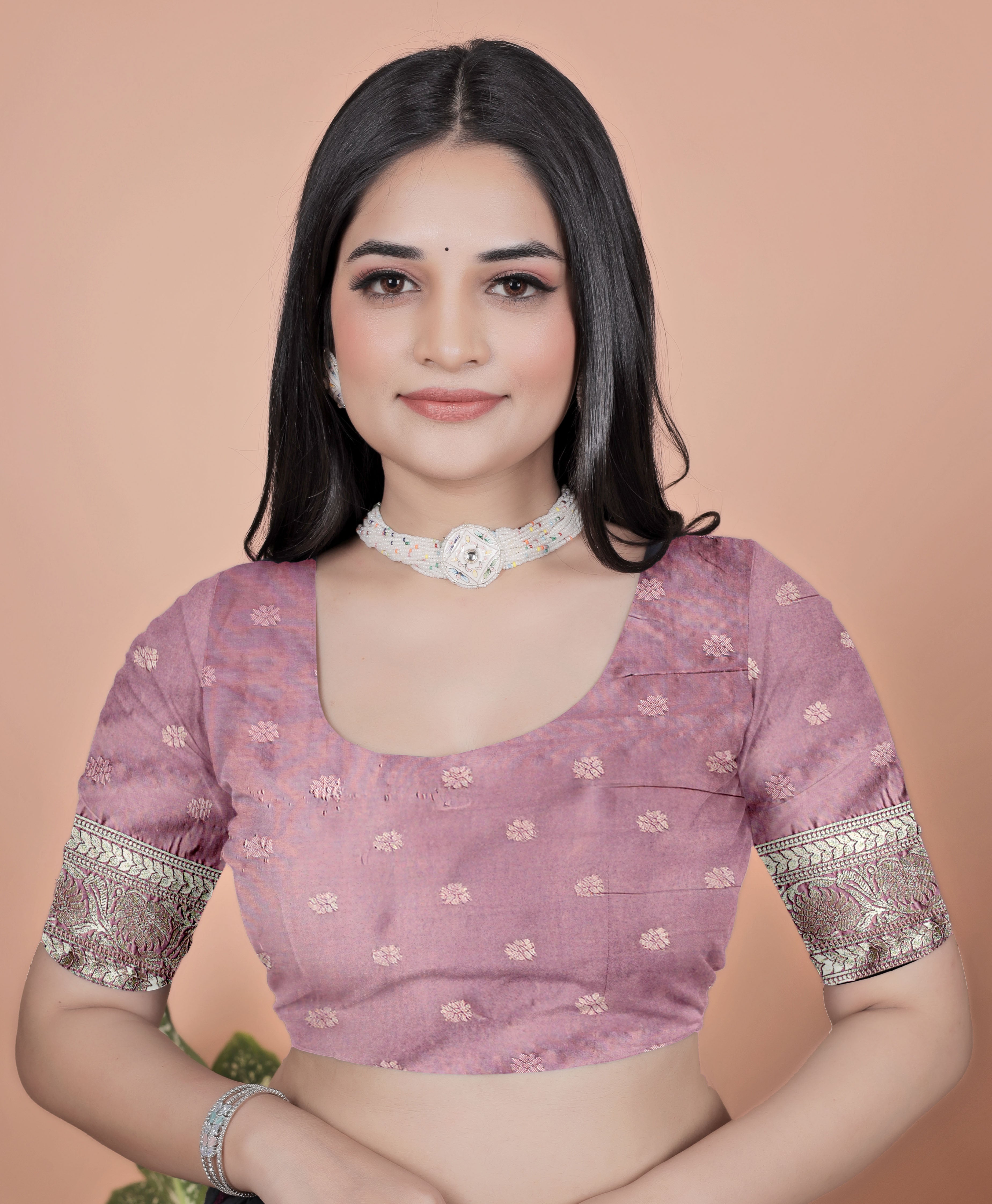 Banarasi Silk Saree with Gold Zari Butti & Ornate Pallu with 4 color option ✨💠