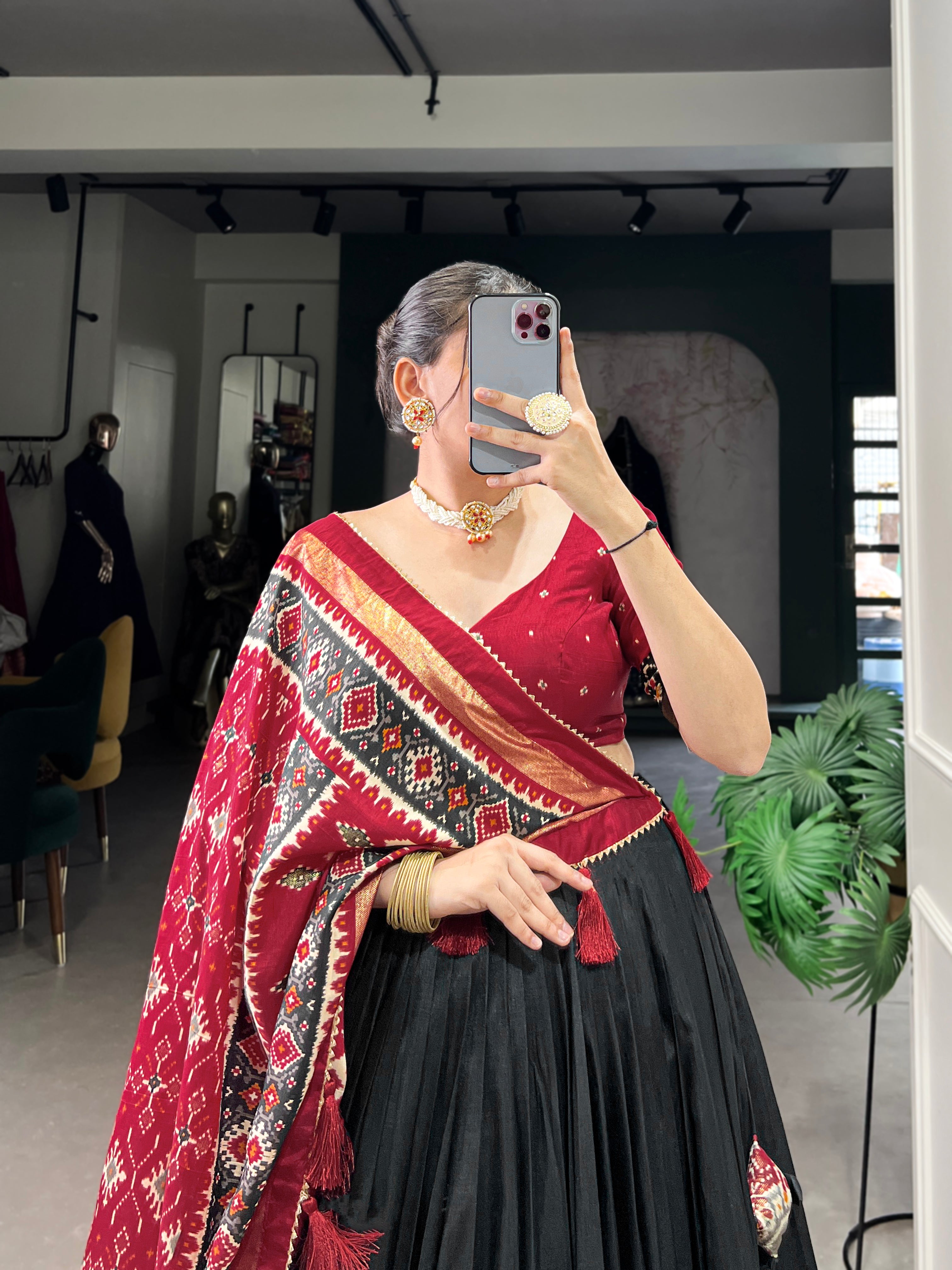 🪷 Infuse Your Wardrobe with Southern Grace 🪷 Silk Kalamkari Print Lehenga Choli with Foil Work Border - Navratri