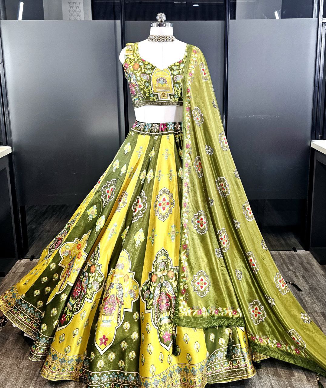 NAVRATRI SPECIAL - BOLLYWOOD STYLE – Mehndi & Haldi Special Collection 👗