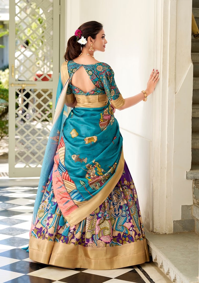 💐 Adorned in Elegance: Kalamkari Dola Silk Lehenga Choli 💐 Whispering tales of tradition & beauty…