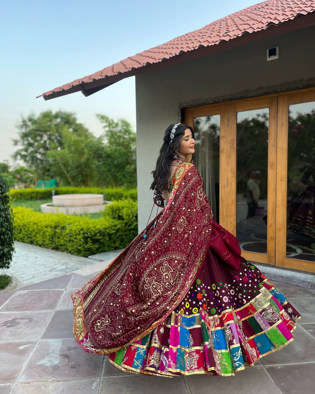 SERIES PRESENTING – NEW TRENDING NAVRATRI SPECIAL CHANIYA CHOLI 💐✨