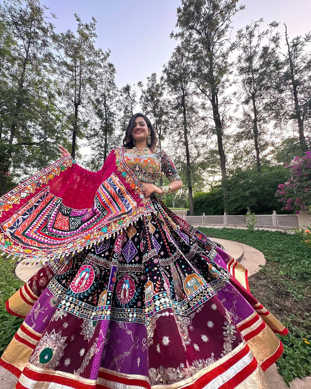 SERIES PRESENTING – NEW TRENDING NAVRATRI SPECIAL CHANIYA CHOLI 💐✨