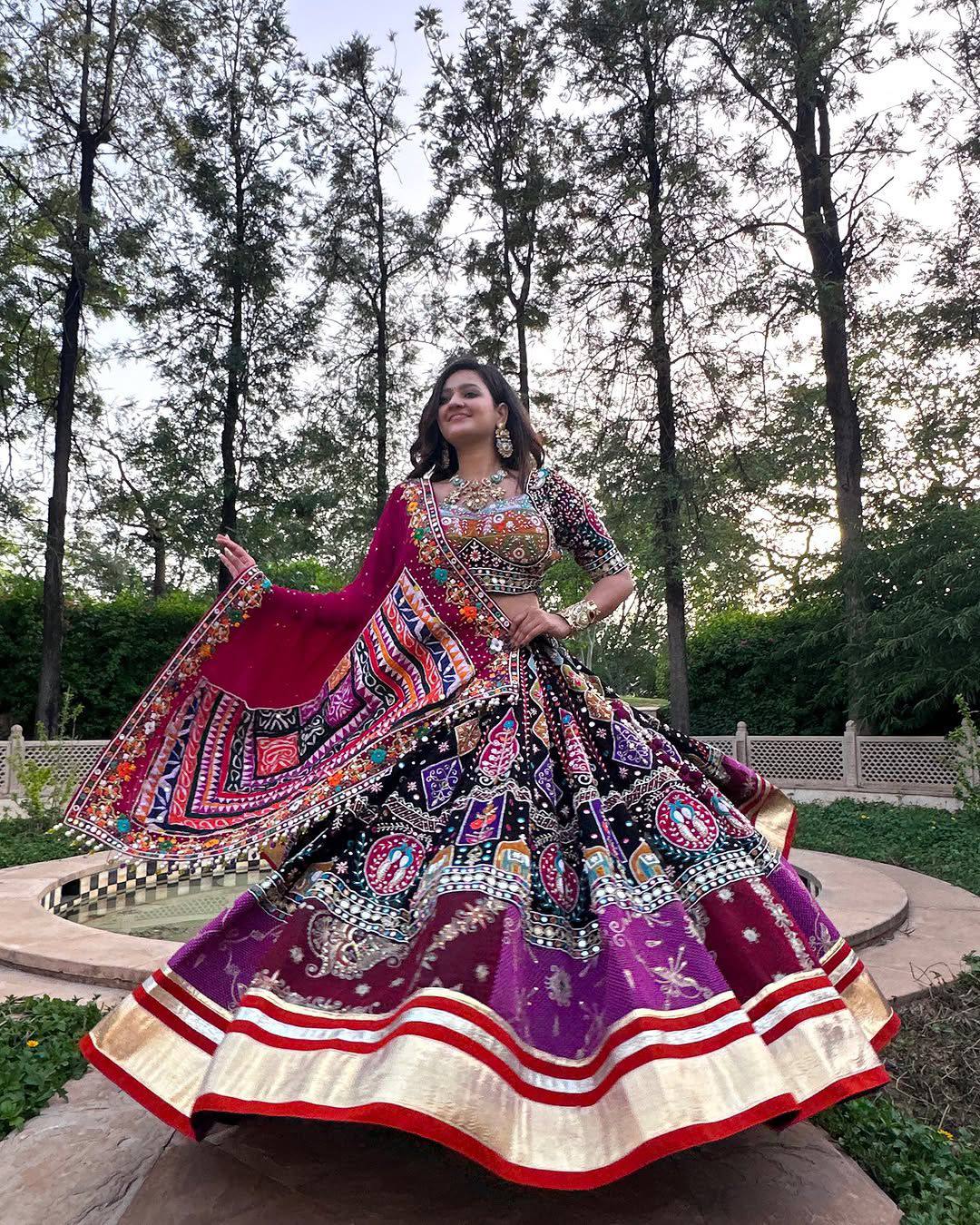 SERIES PRESENTING – NEW TRENDING NAVRATRI SPECIAL CHANIYA CHOLI 💐✨