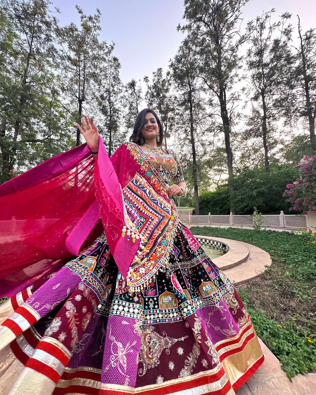 SERIES PRESENTING – NEW TRENDING NAVRATRI SPECIAL CHANIYA CHOLI 💐✨