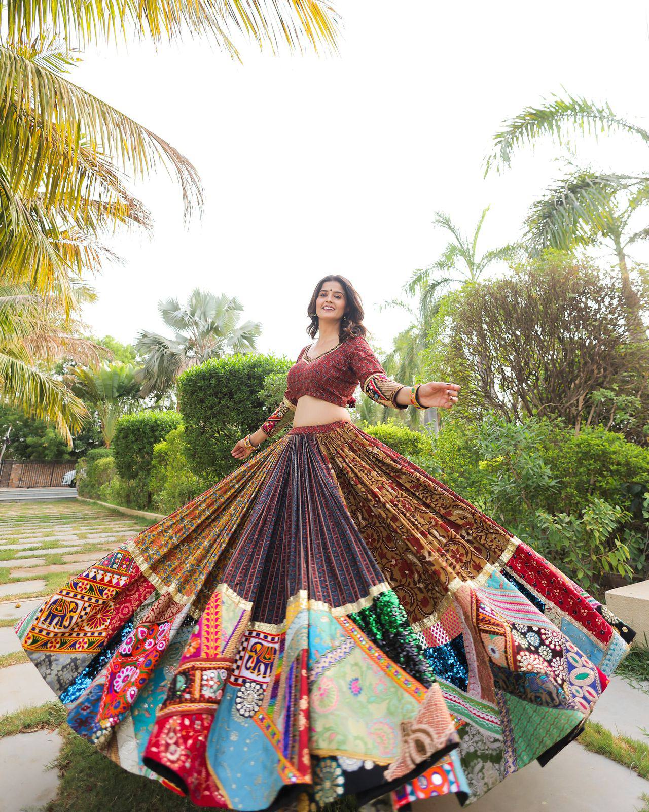 NEW TRENDING NAVRATRI SPECIAL CHANIYA CHOLI – 6 MTR FLAIR EDITION ❤️💐