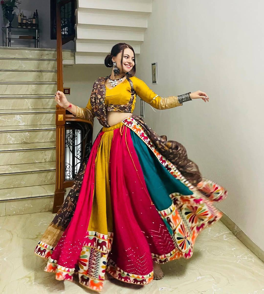 NEW TRENDING NAVRATRI SPECIAL – CHANIYA CHOLI 💐❤️ 💃🌟