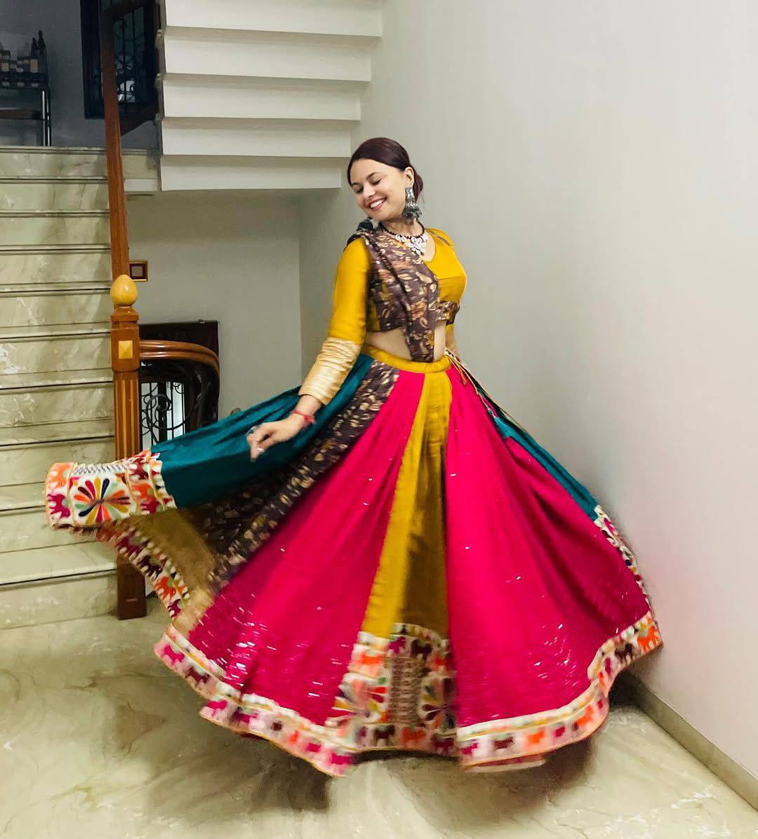 NEW TRENDING NAVRATRI SPECIAL – CHANIYA CHOLI 💐❤️ 💃🌟