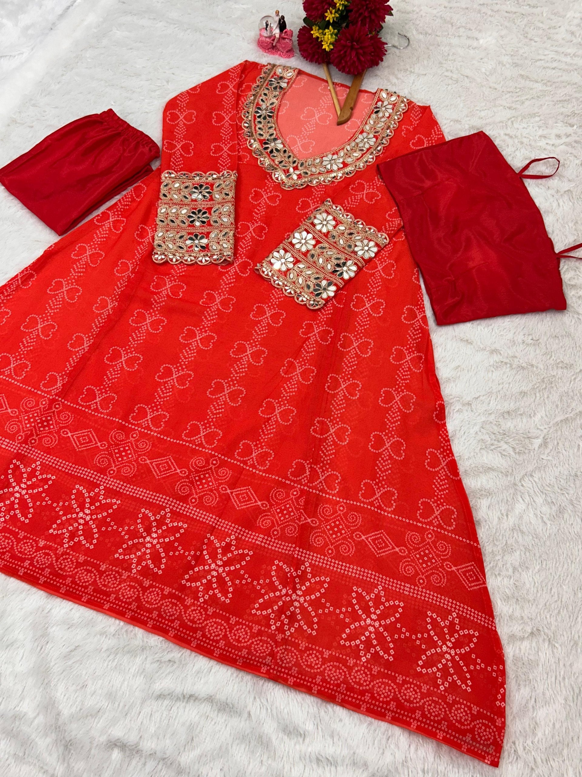 Step into comfort & class with our Baggy Style Anarkali Kurti Set 💃