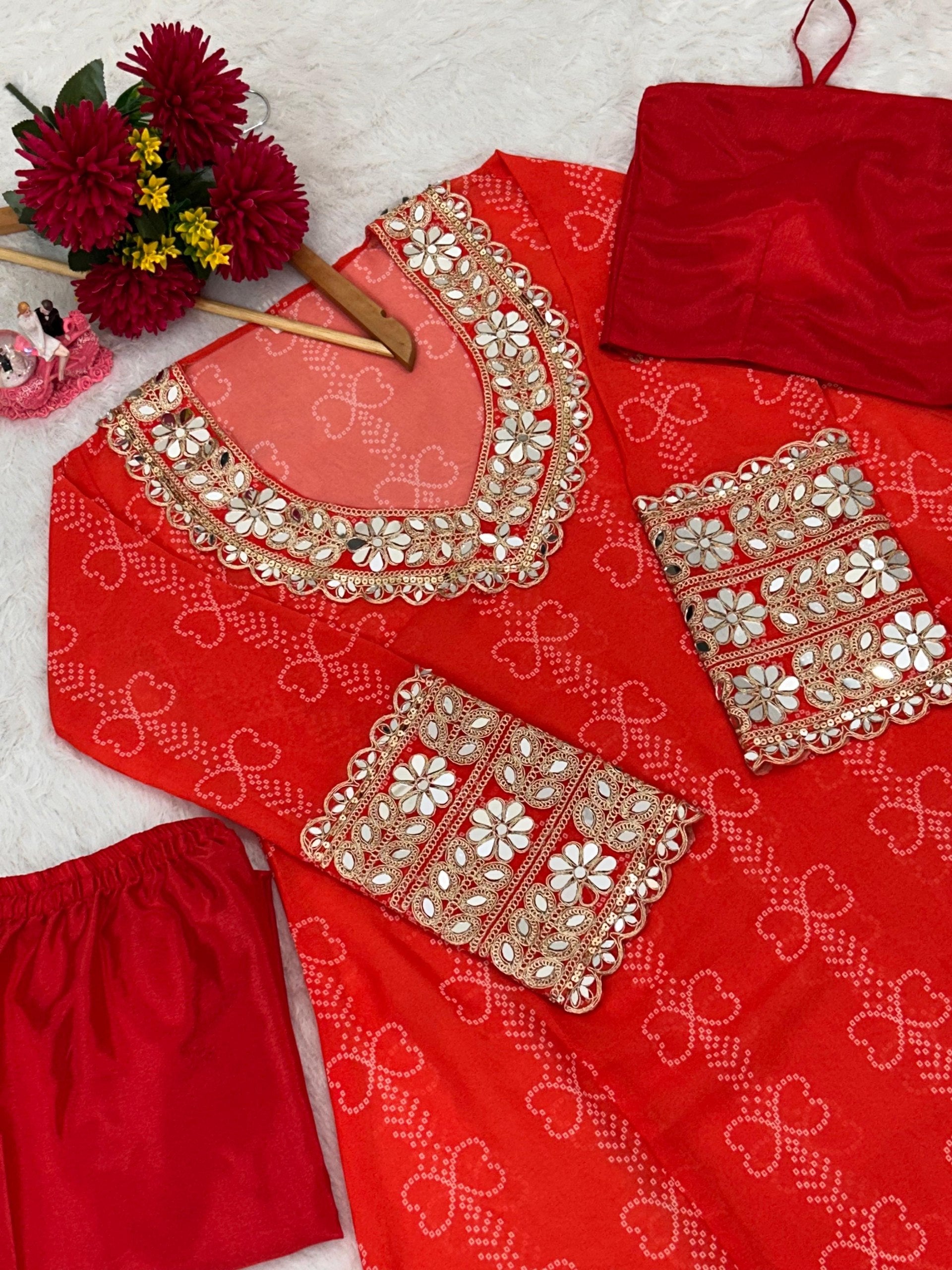 Step into comfort & class with our Baggy Style Anarkali Kurti Set 💃