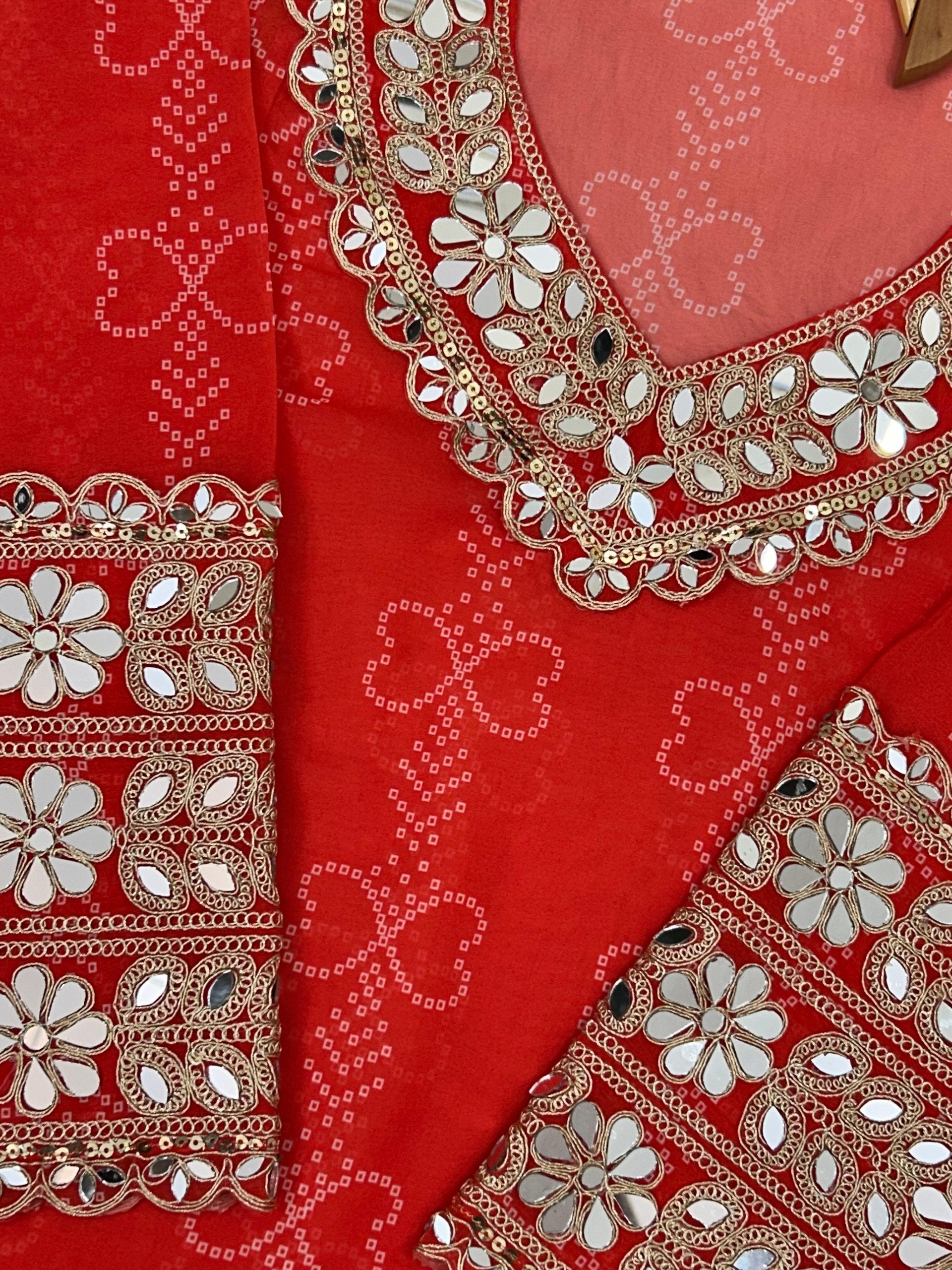 Step into comfort & class with our Baggy Style Anarkali Kurti Set 💃