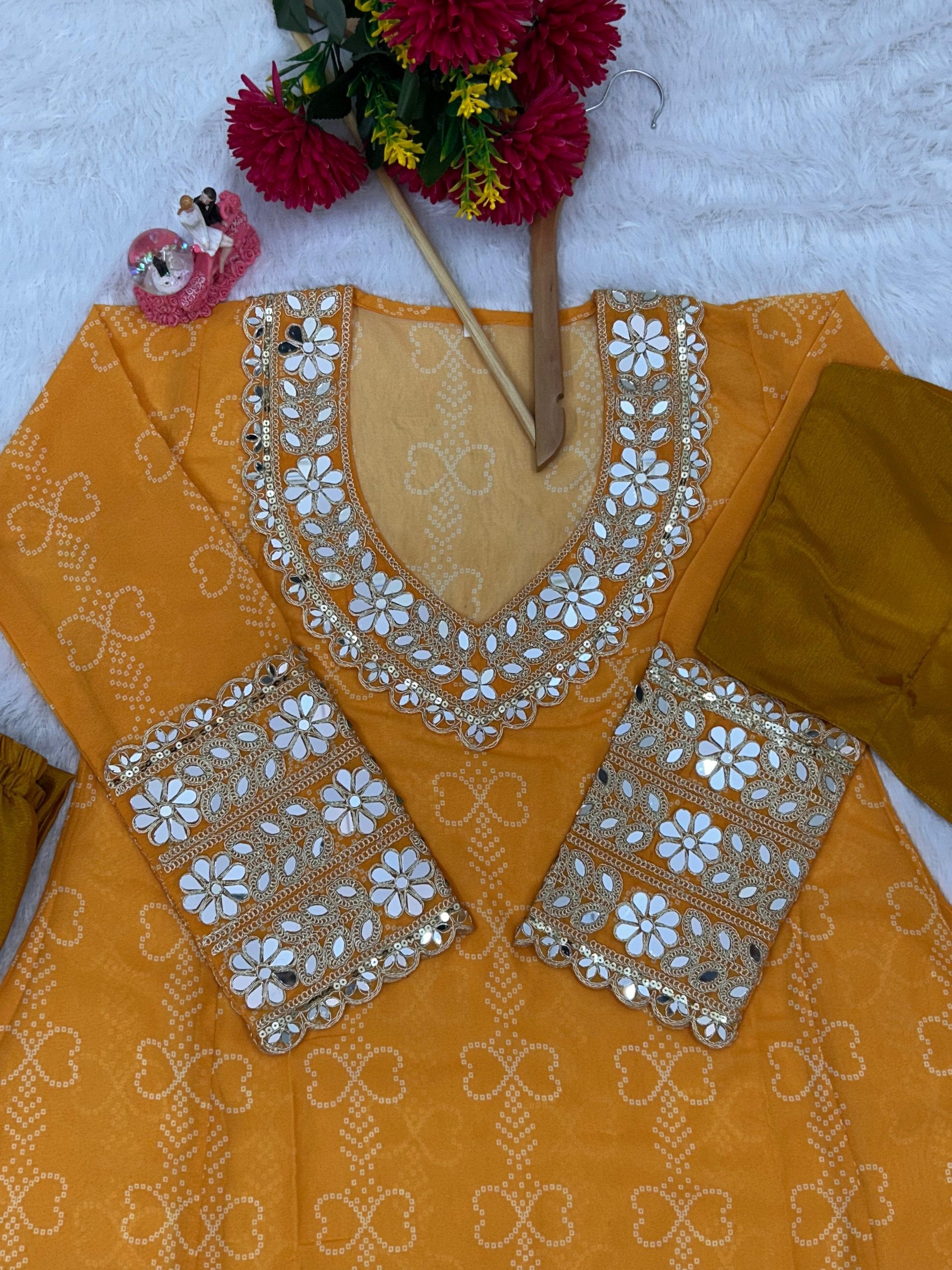 Step into comfort & class with our Baggy Style Anarkali Kurti Set 💃