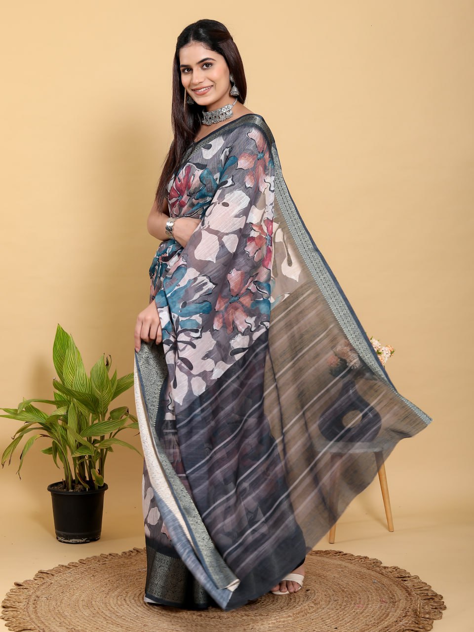 Abstract Grey & Black Floral Linen Cotton Saree | Modern Jacquard Patta Saree with Charcoal Metallic Border